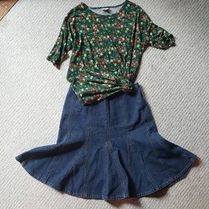 NY&Co. Strstch denim skirt